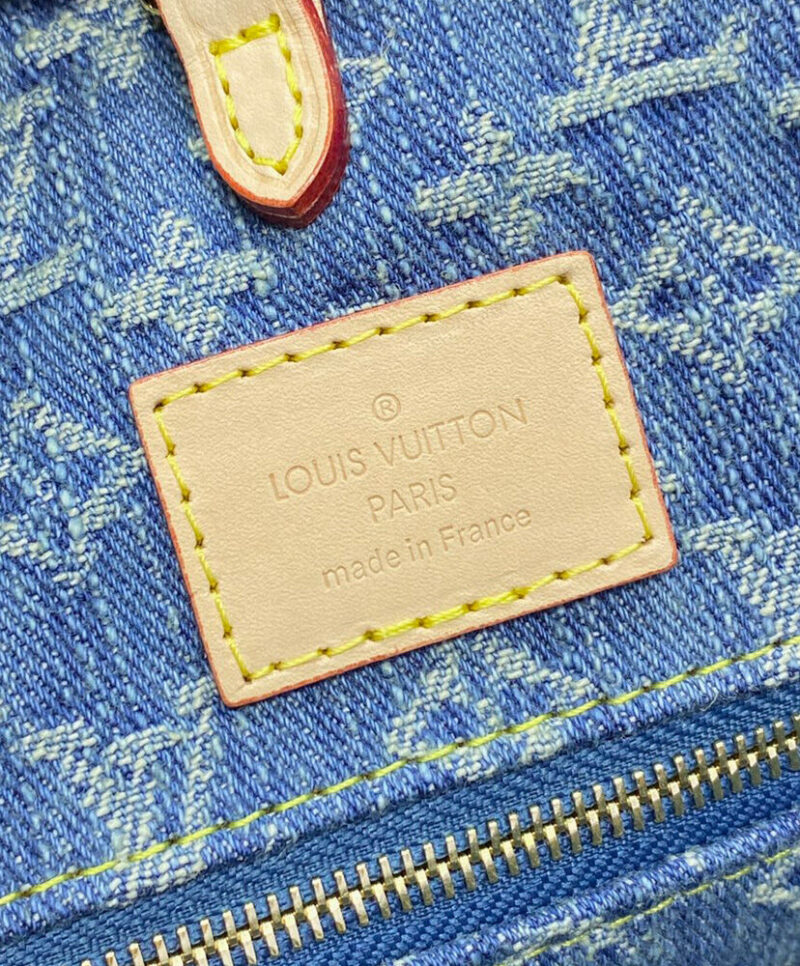 Louis Vuitton OnTheGo MM M46871 Blue